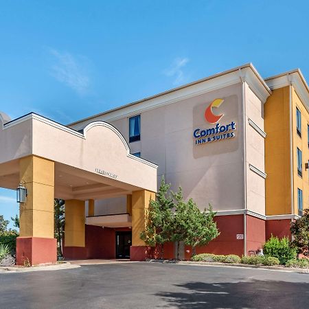 Comfort Inn & Suites Clinton Exterior photo